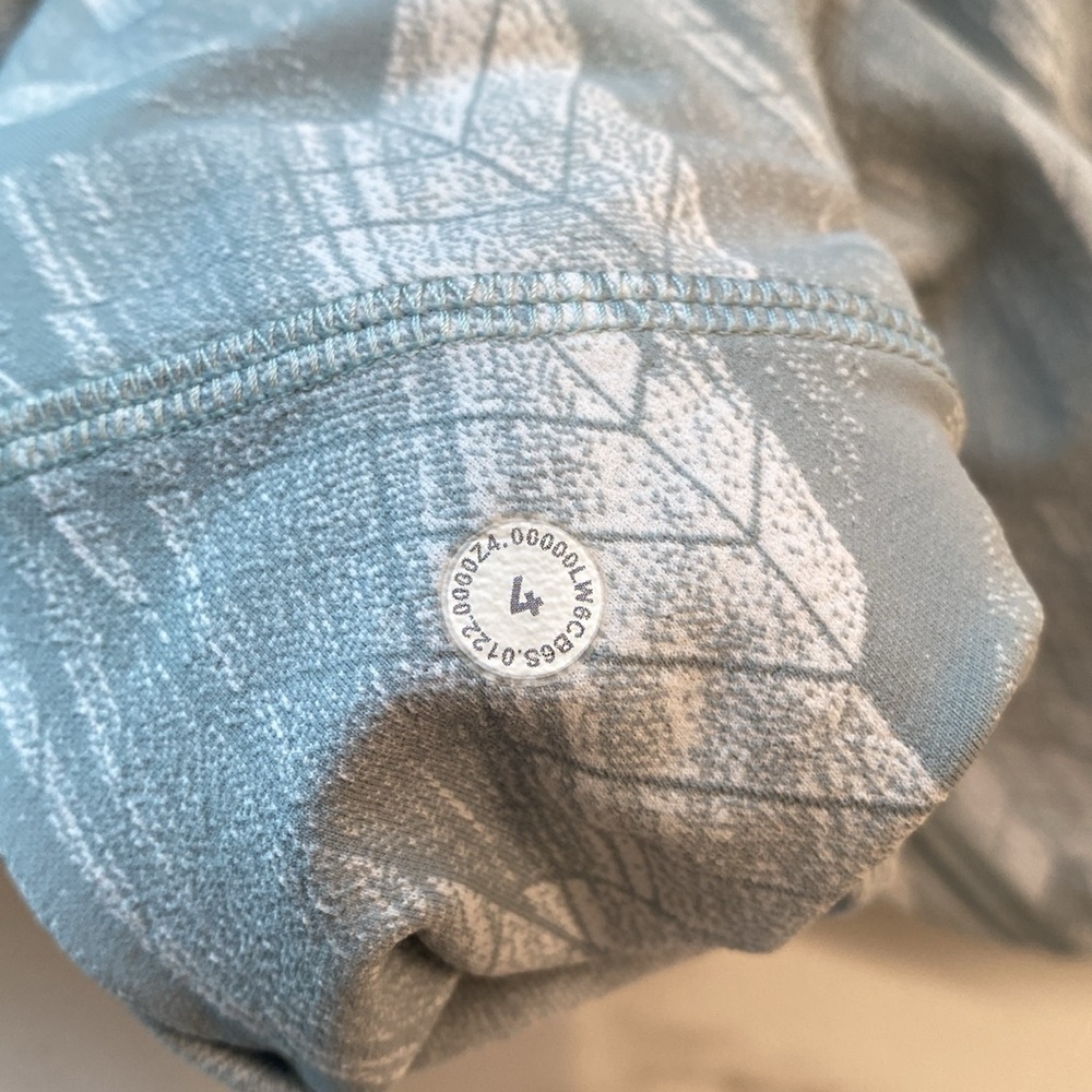 Lululemon Swift Speed Leggings | Size 4, 21” Inseam - Picture 8 of 8